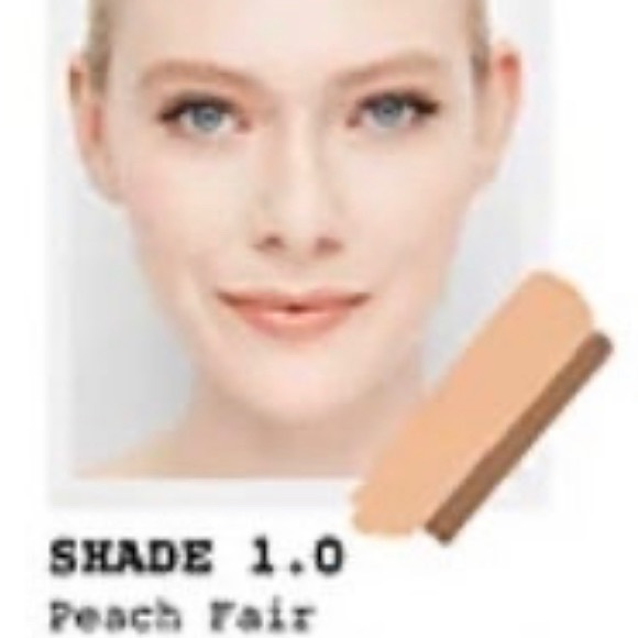 Smashbox  Studio Skin shaping stick Foundation 1.0 Fair with peach undertones - Picture 4 of 7